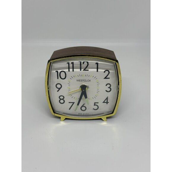 VTG Westclox Alarm Clock Made In USA Retro Square Woodgrain Finish NOT WORKING - Picture 2 of 10